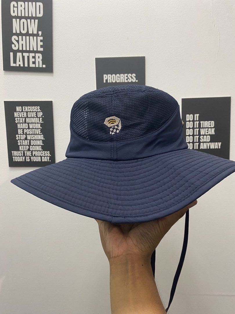 MOUNTAIN HARDWEAR (Category: Caps & Hats) located in Ipil. Submitted by fmgthriftco. (Listing ID 1465904179, Image 3). Description: MOUNTAIN HARDWEAR HAT Color rate: 9.8/10 Excellent condition Loc. Ipil,Zamboanga Sibugay Mindanao 📍.