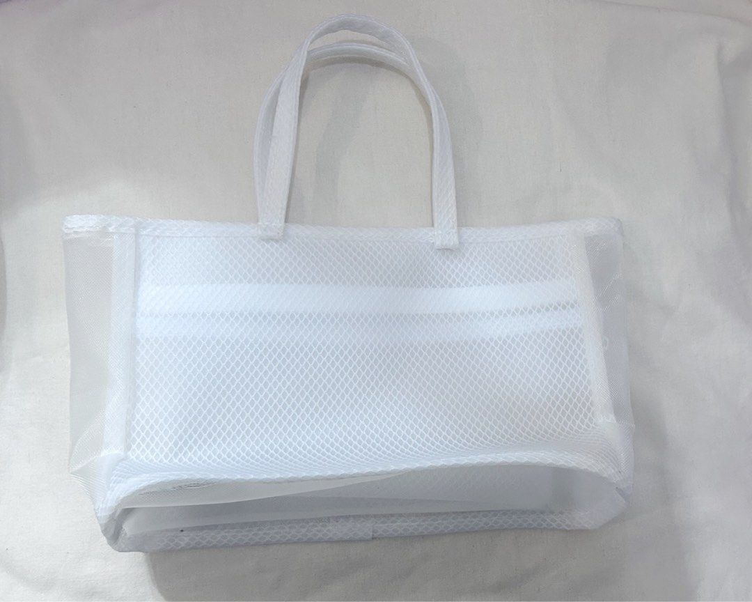 Muji Resin Pouch (Category: Purses & Pouches) located in Makati City. Submitted by cestparfaitvintagejewelries (Listing ID 1465804078, Image 2). Description: .