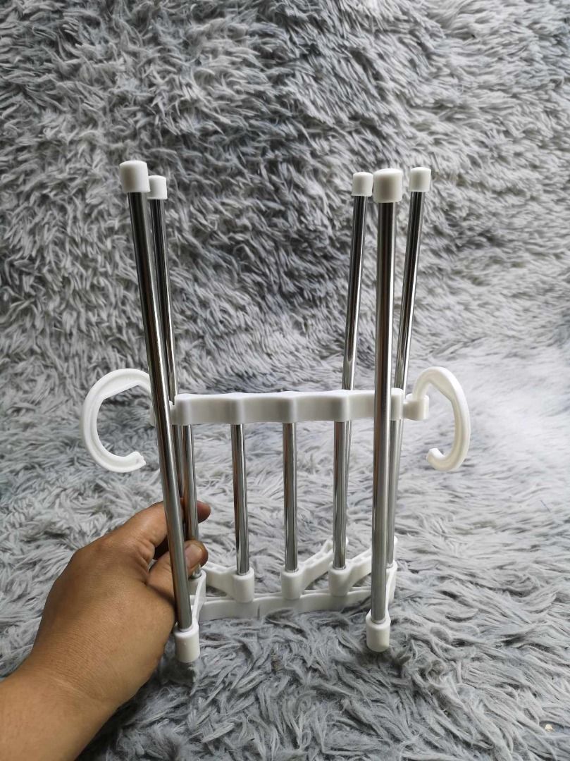 Multifunctional 5 Layer Folding Pants Hanger (Category: Looking For) located in Santa Cruz. Submitted by jmy_surplus.2 (Listing ID 1465899307, Image 3). Description: Size ; L - 11.3 W - 5.6 Color ; White Type ; Hanger Brand ; No brand Material ; Stainless , Plastic Style ; Durable Hanger For Pants LG 113 JMY 5 Batch #224 4 stocks.