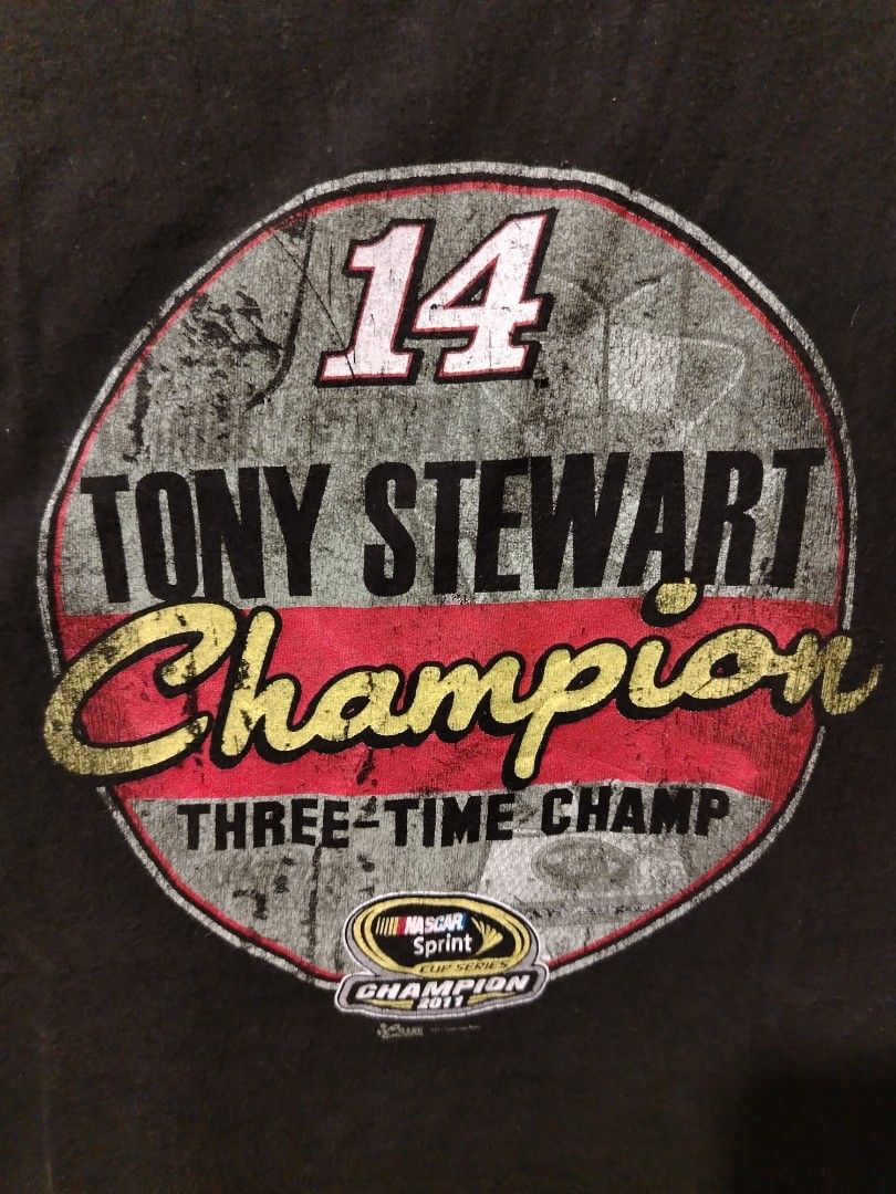 Nascar Tony Stewart (Category: Blouses) located in Candijay. Submitted by 6312_streetwear (Listing ID 1465848620, Image 2). Description: 17x27.