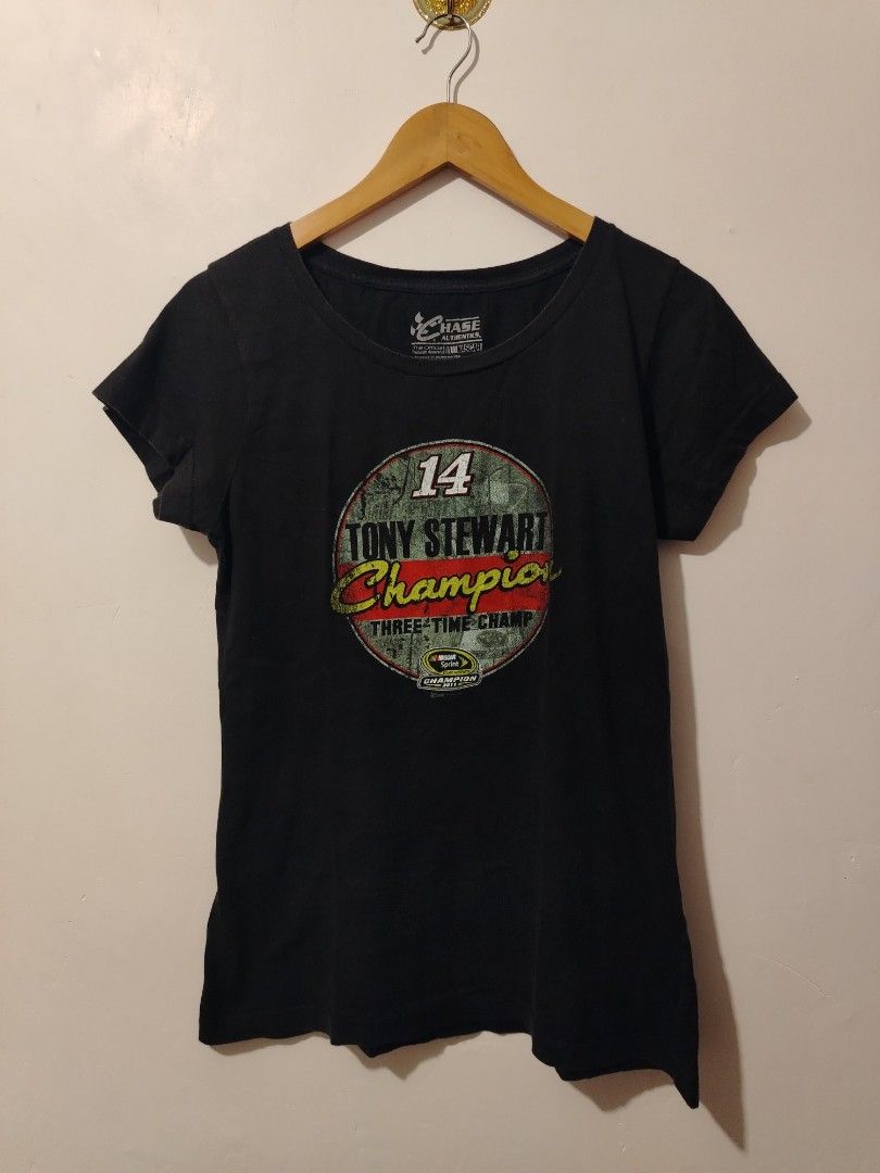 Nascar Tony Stewart (Category: Blouses) located in Candijay. Submitted by 6312_streetwear (Listing ID 1465848620, Image 1). Description: 17x27.