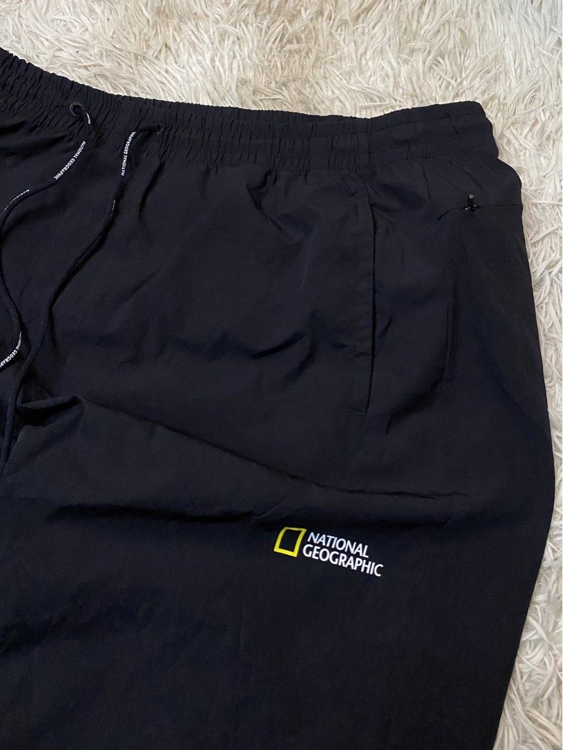 National Geographic (Category: Shorts) located in Aurora. Submitted by clarkmelvinthrift21 (Listing ID 1465872853, Image 2). Description: Wts‼️ Name: National Geographic 📌Size: Large 📌Dimensions: 30-34x19 📌Condition: Excellent 📌Issue/Flaws: none 📌Color rate: 9.5 449 Location: Zamboanga del Sur, Mindanao.