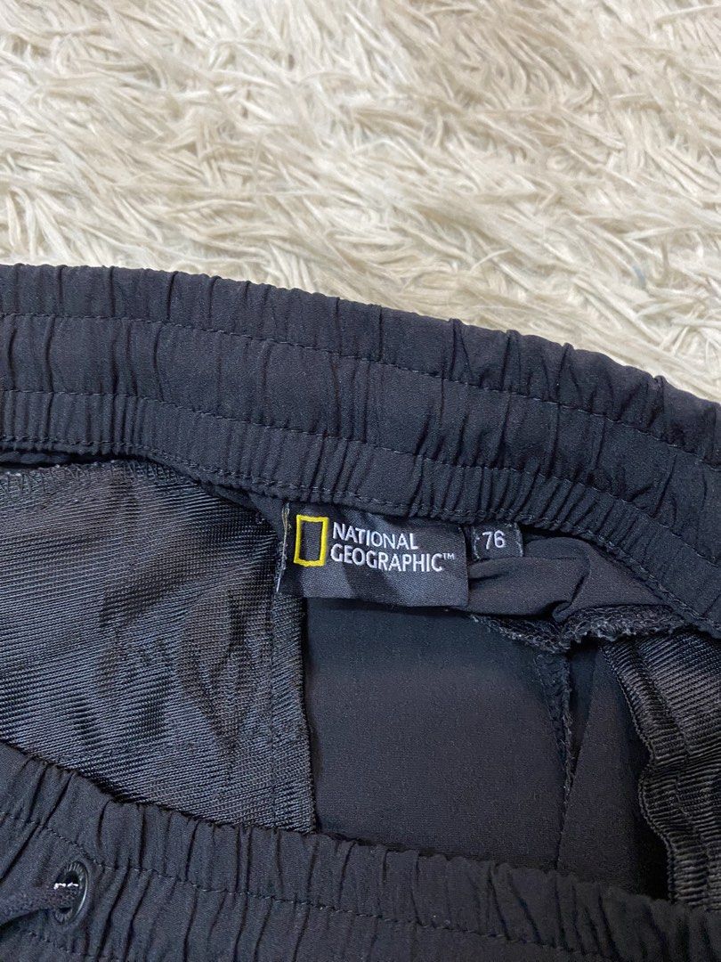 National Geographic (Category: Shorts) located in Aurora. Submitted by clarkmelvinthrift21 (Listing ID 1465872853, Image 3). Description: Wts‼️ Name: National Geographic 📌Size: Large 📌Dimensions: 30-34x19 📌Condition: Excellent 📌Issue/Flaws: none 📌Color rate: 9.5 449 Location: Zamboanga del Sur, Mindanao.