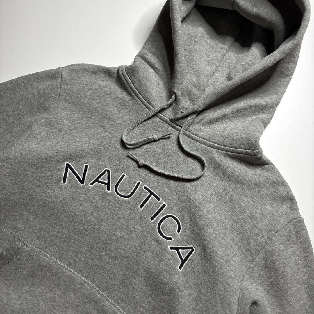 NAUTICA Logo Script Hoodie (Category: Hoodies) located in San Pablo. Submitted by refitsph (Listing ID 1465818441, Image 2). Description: - Width: 23.5 - Length: 26 - Legit / Authentic - Flawless - Already Washed and Ready to Wear.