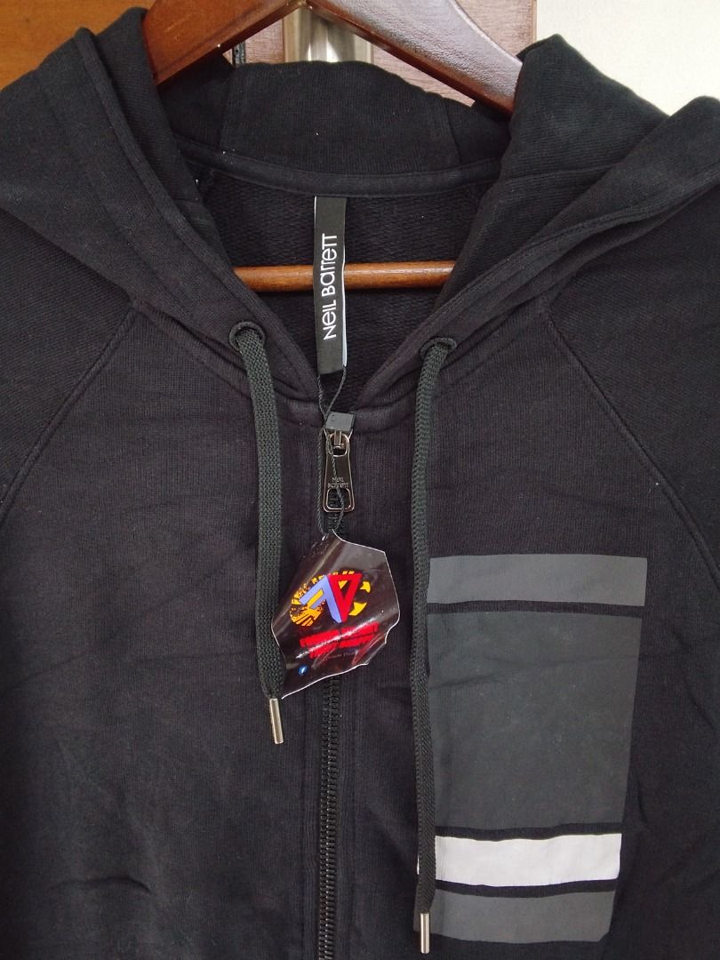 Neil Barrett hoodie (Category: Coats, Jackets and Outerwear) located in Quezon City. Submitted by kema2191 (Listing ID 1465810402, Image 2). Description: .