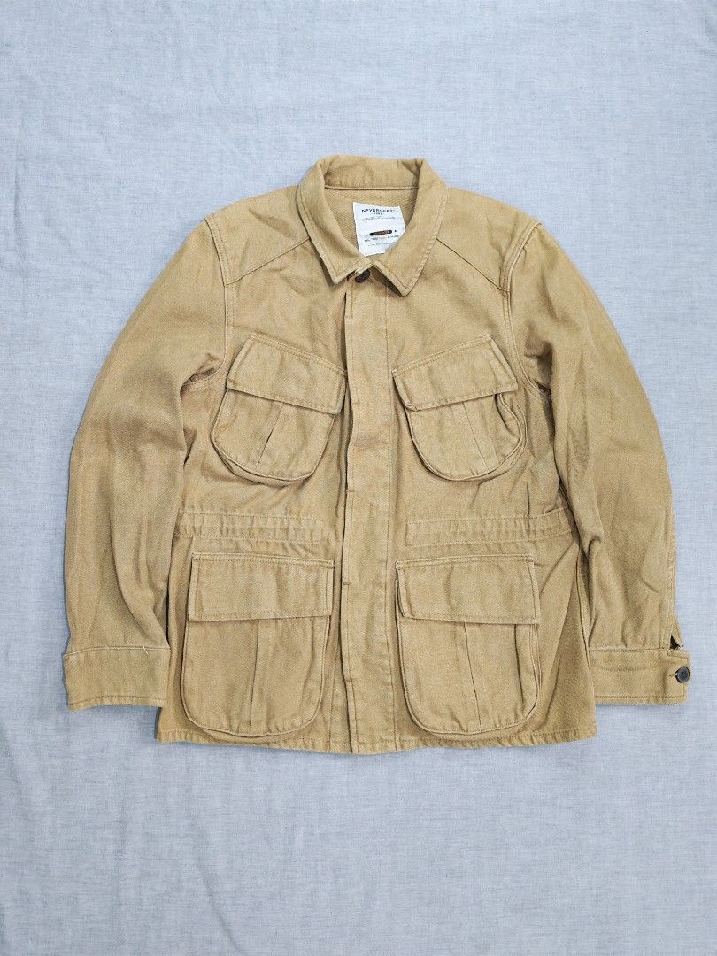 neverseez field jacket (Category: Coats, Jackets and Outerwear) located in Baguio. Submitted by used_clothing2600 (Listing ID 1465780967, Image 2). Description: neverseez field jacket size large verygood condition width 23 length 28 shoulders 17 sleeve length 25 P 1,200.