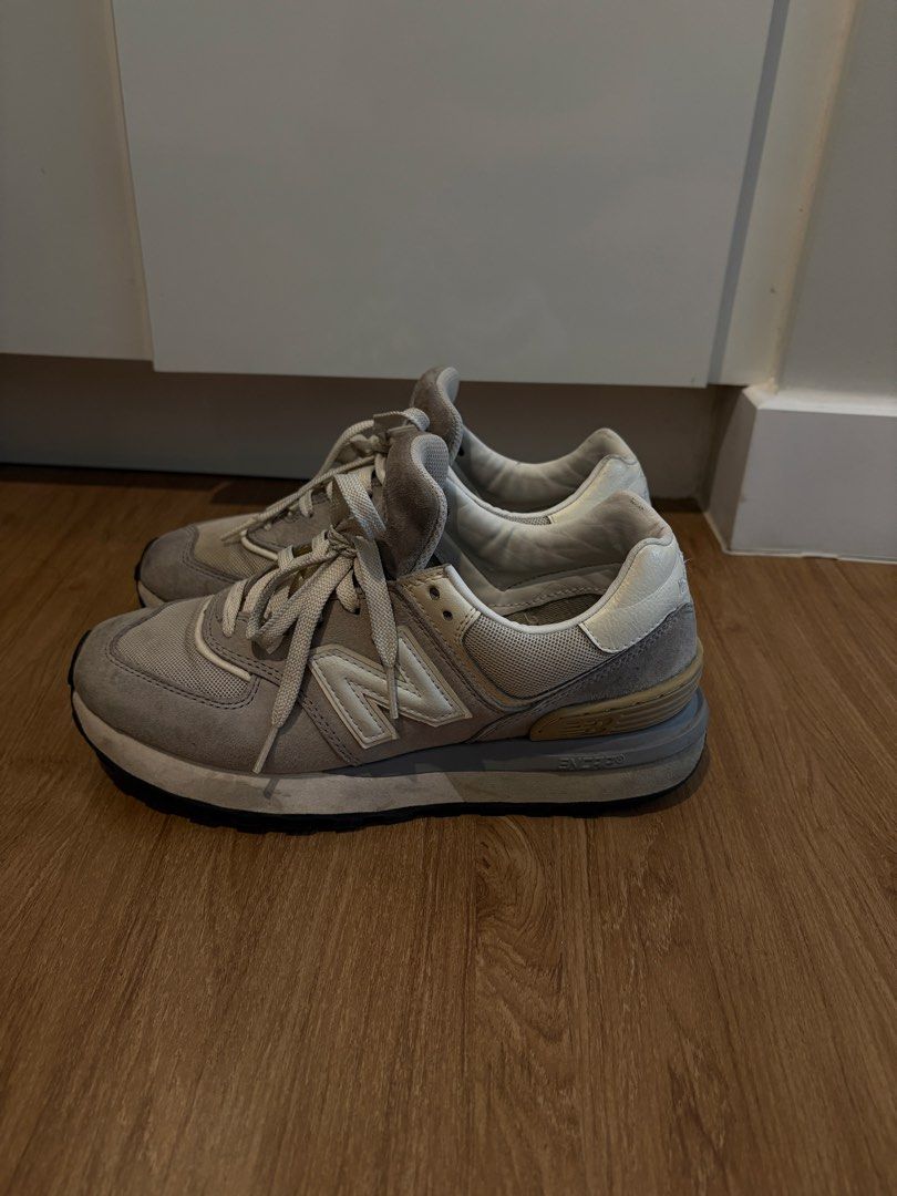 New Balance 574 Legacy Grey US7.5 (Category: Casual Shoes) located in Manila. Submitted by goldenwolf-7224 (Listing ID 1465842525, Image 2). Description: - Brand: New Balance - Model: 574 Legacy - Color: Classic Grey - Size: US 7.5 / UK 7 / EU 40.5 / 25.5 cm - Material: Suede and mesh upper with ENCAP midsole cushioning - Condition: Worn a few times, minor scuffs on midsoles and light wear on outsoles, still lots of life left - Style: Great every