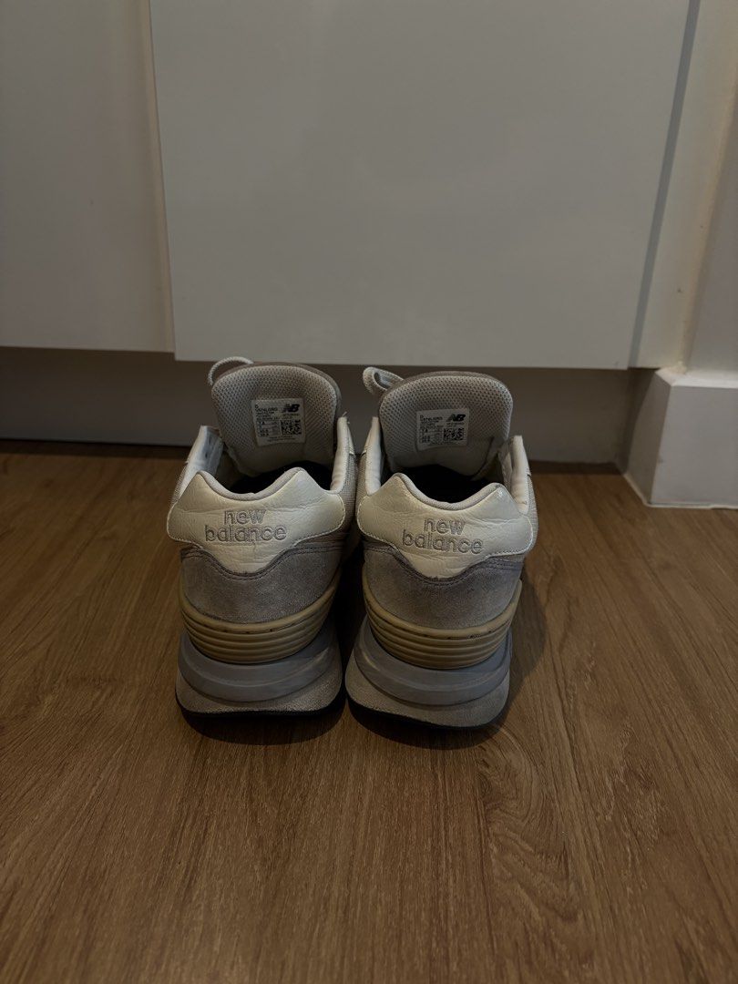 New Balance 574 Legacy Grey US7.5 (Category: Casual Shoes) located in Manila. Submitted by goldenwolf-7224 (Listing ID 1465842525, Image 3). Description: - Brand: New Balance - Model: 574 Legacy - Color: Classic Grey - Size: US 7.5 / UK 7 / EU 40.5 / 25.5 cm - Material: Suede and mesh upper with ENCAP midsole cushioning - Condition: Worn a few times, minor scuffs on midsoles and light wear on outsoles, still lots of life left - Style: Great every