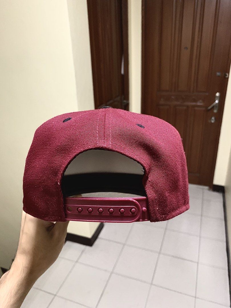 New Era Chicago White Sox 9Fifty (Category: Caps & Hats) located in Manila. Submitted by xadu07 (Listing ID 1465817143, Image 3). Description: Original 9fifty new era Cap Maroon Snapback Shipping Via lalamove.