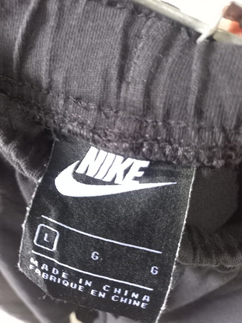 Nike (Category: Joggers) located in Pozorrubio. Submitted by aaaliyahselections (Listing ID 1465809884, Image 3). Description: NIKE Size L Color rate 9/10 w/ pockets 500+sf REMINDERS: 📌Very good condi. 📌Color may vary due to lighting 📌Click each photo for the DETAILS & PRICE ❌️No Return ❌️No Cancellation ❌️No Bogus 📍Payment First VIA G-CASH Location: Pozorrubio Pangasinan We ship NATIONWIDE🚚 Via J&T HAPPY OLSHOPPING😍.