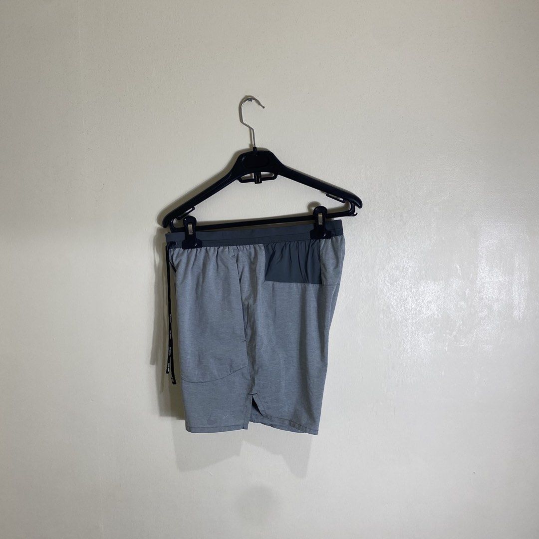 Nike (Category: Activewear) located in Cebu City. Submitted by cjakosalem02 (Listing ID 1465934794, Image 3). Description: .