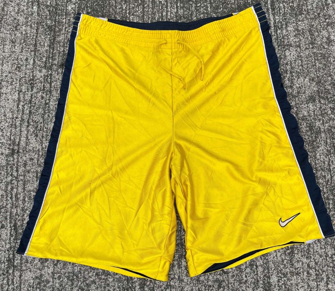 Nike 2 tone (Category: Activewear) located in Manila. Submitted by genszyx223. (Listing ID 1465859776, Image 3). Description: Nike 2 tone reversible size: 2xl with lace Good condition length:22.3 leghole:13 580 free shipping📦 Negros Occidental location📍.