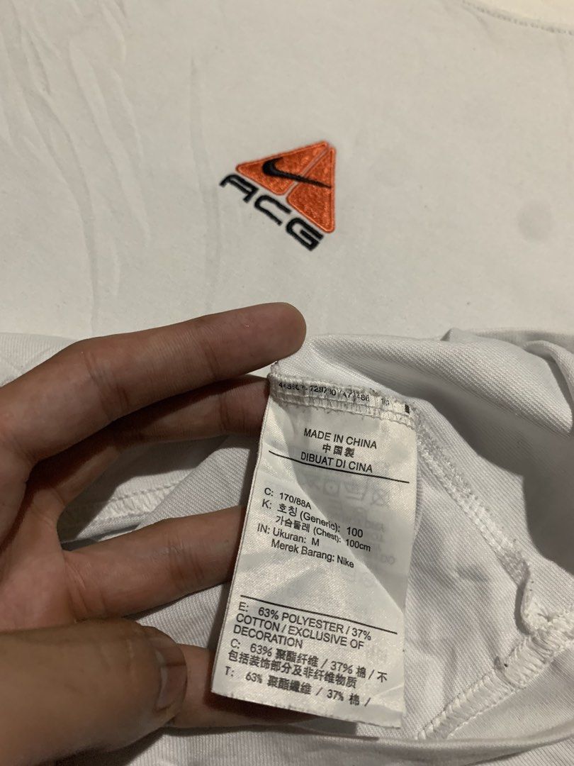 Nike ACG Tee (Category: Tshirts & Polo Shirts ) located in Bacolod City. Submitted by d_archives (Listing ID 1465873291, Image 3). Description: Nike ACG Tee 23 Width 28 Length .