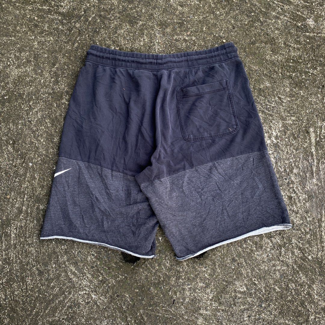 Nike Alumni (Category: Shorts) located in Isabela. Submitted by islandsrelics (Listing ID 1465875394, Image 2). Description: .