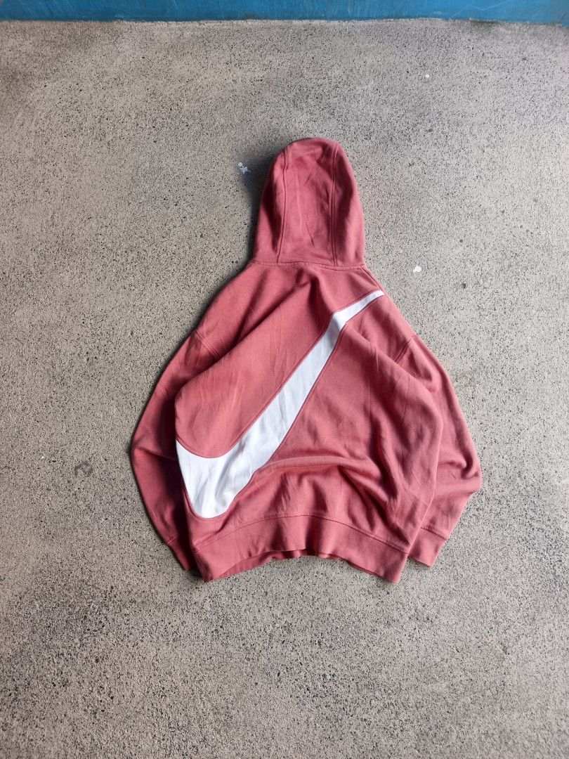 Nike Big Swoosh (Category: Coats, Jackets and Outerwear) located in Cabanatuan. Submitted by j_thrift. (Listing ID 1465887178, Image 3). Description: - Brand: Nike - W22, L26.8 -issue sign of usage need wash.