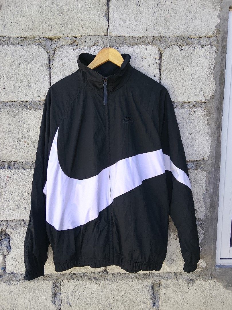 Nike big swoosh windbreaker (Category: Coats, Jackets and Outerwear) located in Bayombong. Submitted by jeffreybee (Listing ID 1465794231, Image 1). Description: 28 length 25 width as new may punit maliit sa sleeve..