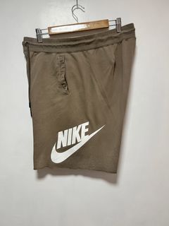 (Category: ) located in . Submitted by thriftdripbyjm (Listing ID 1465866326, Image 1). Description: .