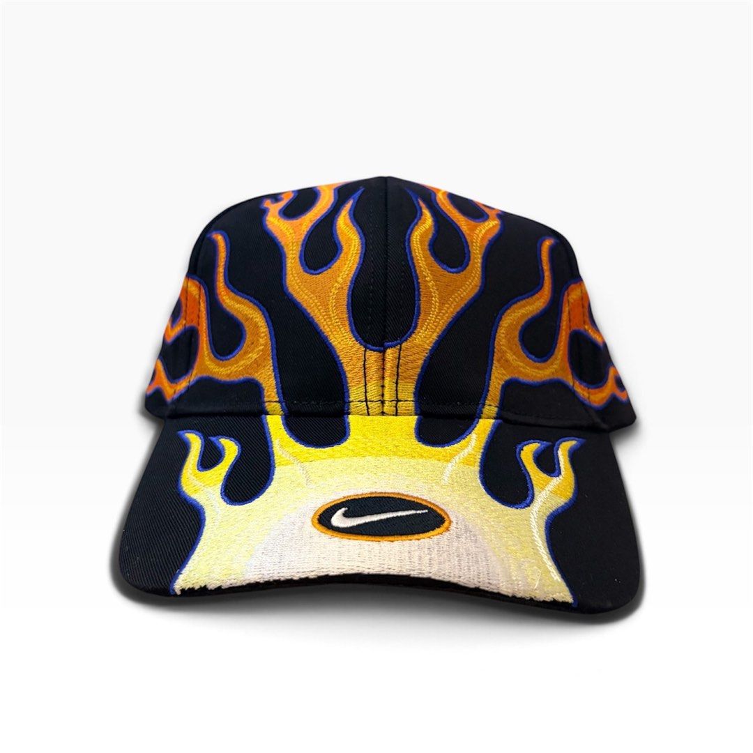 Nike Club Structured OG Flame Cap - Black/Orange/Red/Blue (Category: Caps & Hats) located in San Jose. Submitted by porkjowls (Listing ID 1465928698, Image 1). Description: Brand new Authenticity not guaranteed No issue.