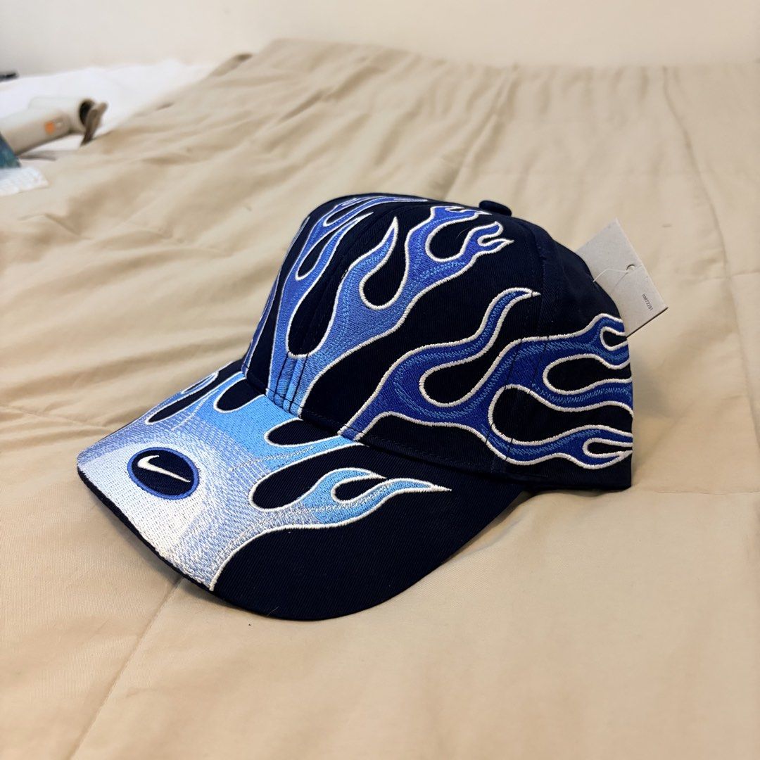 Nike Club Structured OG Flame Cap - Blue 2 (Category: Caps & Hats) located in San Jose. Submitted by porkjowls (Listing ID 1465929124, Image 3). Description: Brand new Authenticity not guaranteed No issue.
