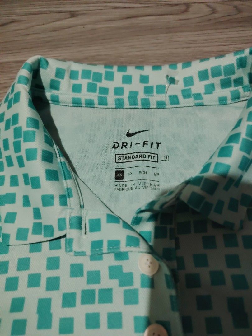 nike dri fit (Category: Others Tops) located in Cavite. Submitted by thrift_finds2000 (Listing ID 1465846661, Image 3). Description: .