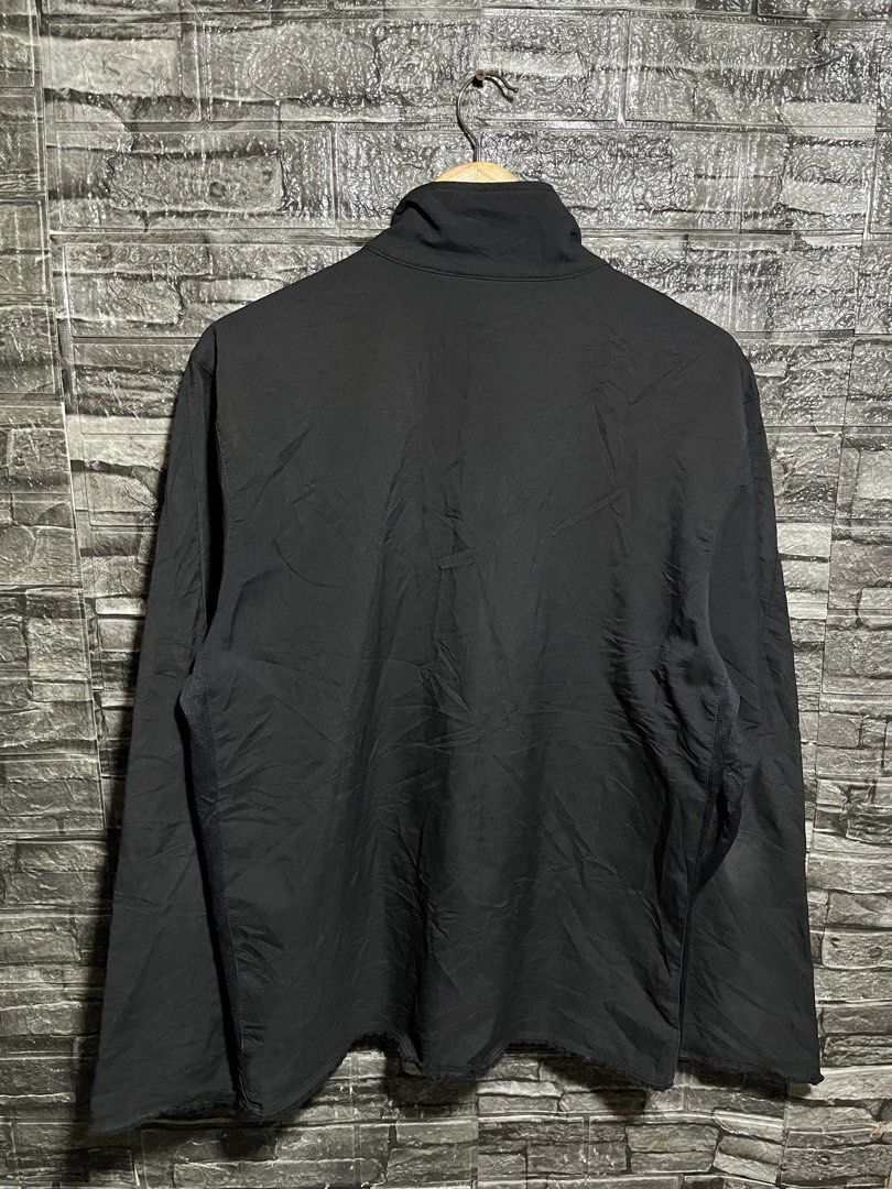 Nike Dri Fit Wind Breaker Jacket (Category: Activewear) located in Manila. Submitted by flex_curation (Listing ID 1465935061, Image 3). Description: 23x27 IN VERY GOOD CONDITION BACOOR CAVITE LOC.
