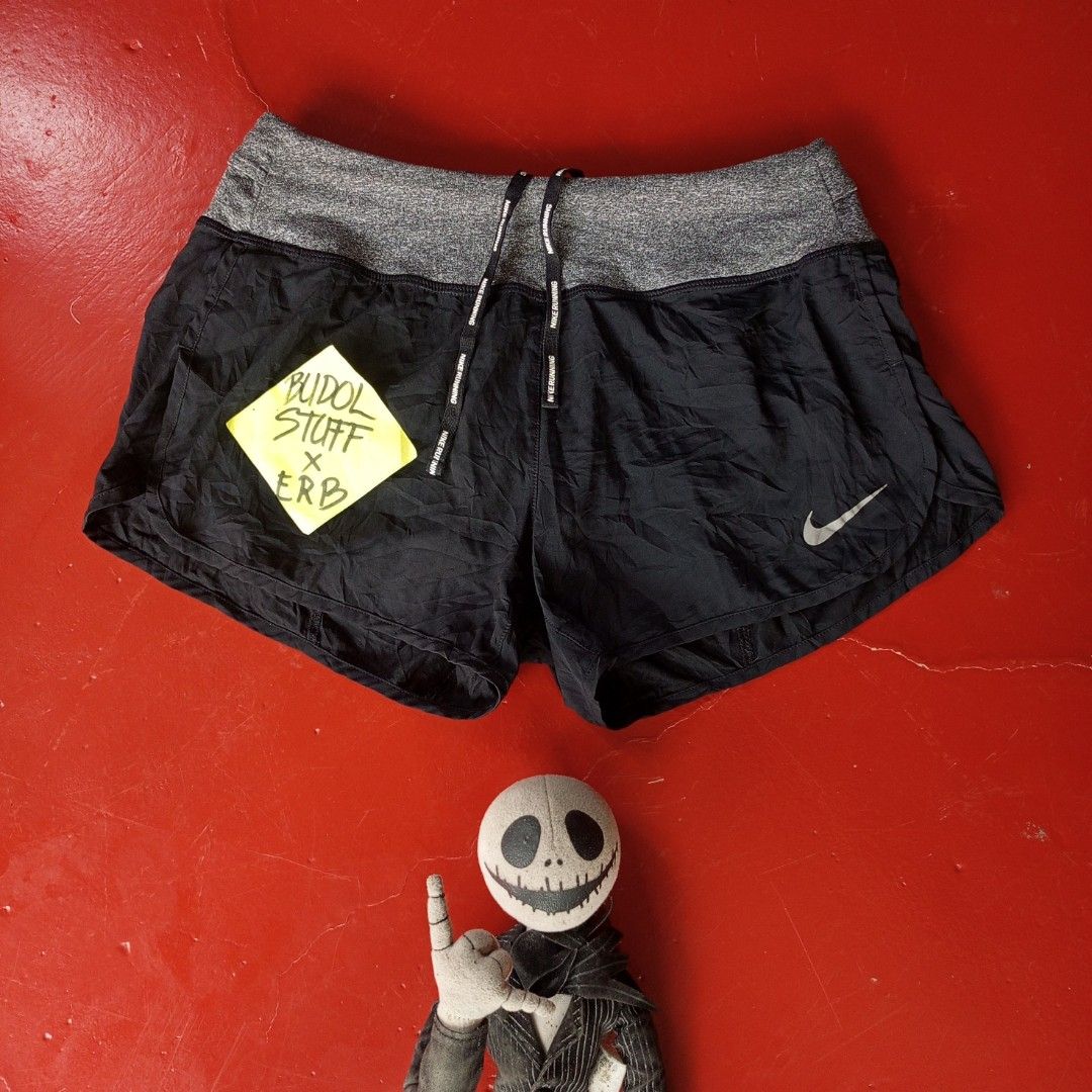 Nike Dri-FIT Running Shorts (Category: Shorts) located in Naga. Submitted by ErbsXBudolstuff (Listing ID 1465875319, Image 2). Description: Dm PHP 580 Nike Running Dir fit Women's Small 30 to 32 fit Length 9 inc Very good Condition No issue 3 Small Pockets on back part 1 small pocket inside With underwear.