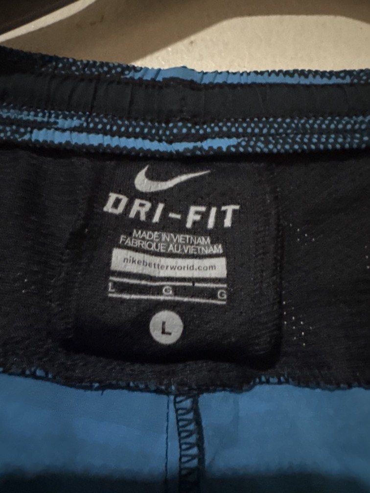 Nike Dryfit Shorts (Category: Swim Trunks & Board Shorts) located in Danao, Cebu. Submitted by welvirinec29053 (Listing ID 1465783161, Image 3). Description: Nike Dry Fit Shorts size L waist 30 to 34 with lace very good condition.