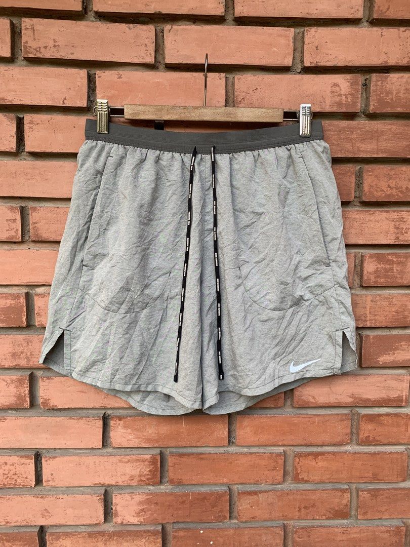 Nike Flex Stride Running Shorts (Category: Activewear) located in Bulacan. Submitted by reymarcthrifts (Listing ID 1465878845, Image 1). Description: large on tag 28-34 waistline good condition okay pa reflector need wash lang amoy ukay may inner brief sa loob bulacan moc .