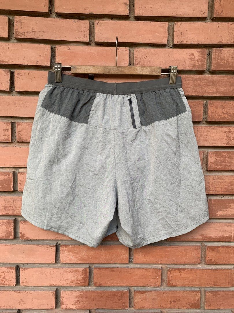 Nike Flex Stride Running Shorts (Category: Activewear) located in Bulacan. Submitted by reymarcthrifts (Listing ID 1465878845, Image 2). Description: large on tag 28-34 waistline good condition okay pa reflector need wash lang amoy ukay may inner brief sa loob bulacan moc .