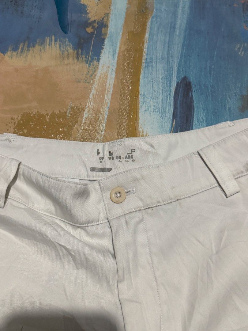 Nike golf shorts (Category: Shorts) located in Las Pinas. Submitted by thrftmnl. (Listing ID 1465896643, Image 3). Description: Nike Golf shorts Size: Med-Large Dimes Width: 30-32 Length: 18.5 Issue: needs cleaning.