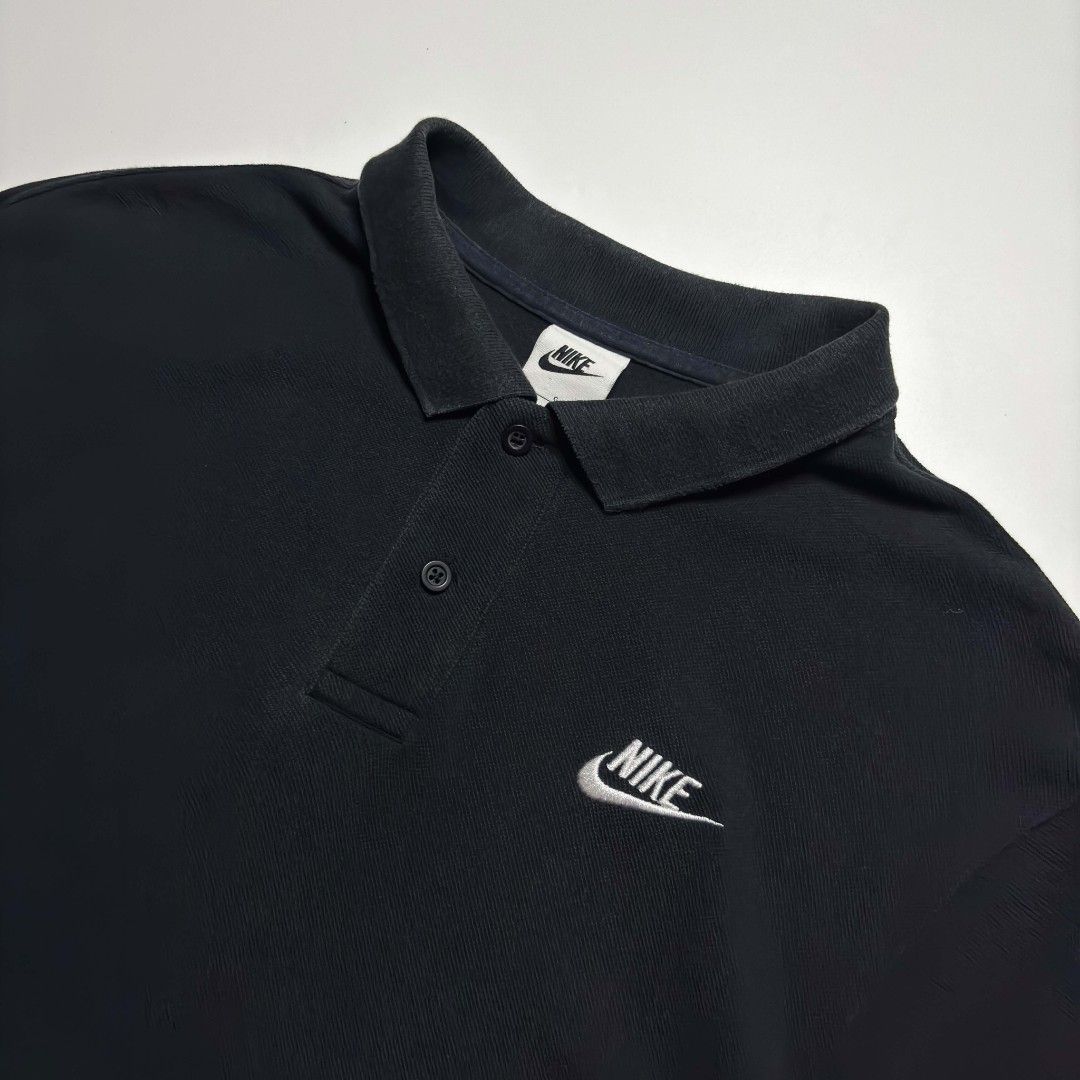 Nike Polo Shirt (Category: Tshirts & Polo Shirts ) located in San Pablo. Submitted by refitsph (Listing ID 1465815284, Image 2). Description: - Width: 23 - Length: 31 - Legit / Authentic - Issue: Fade, see pic - Already Washed and Ready to Wear.