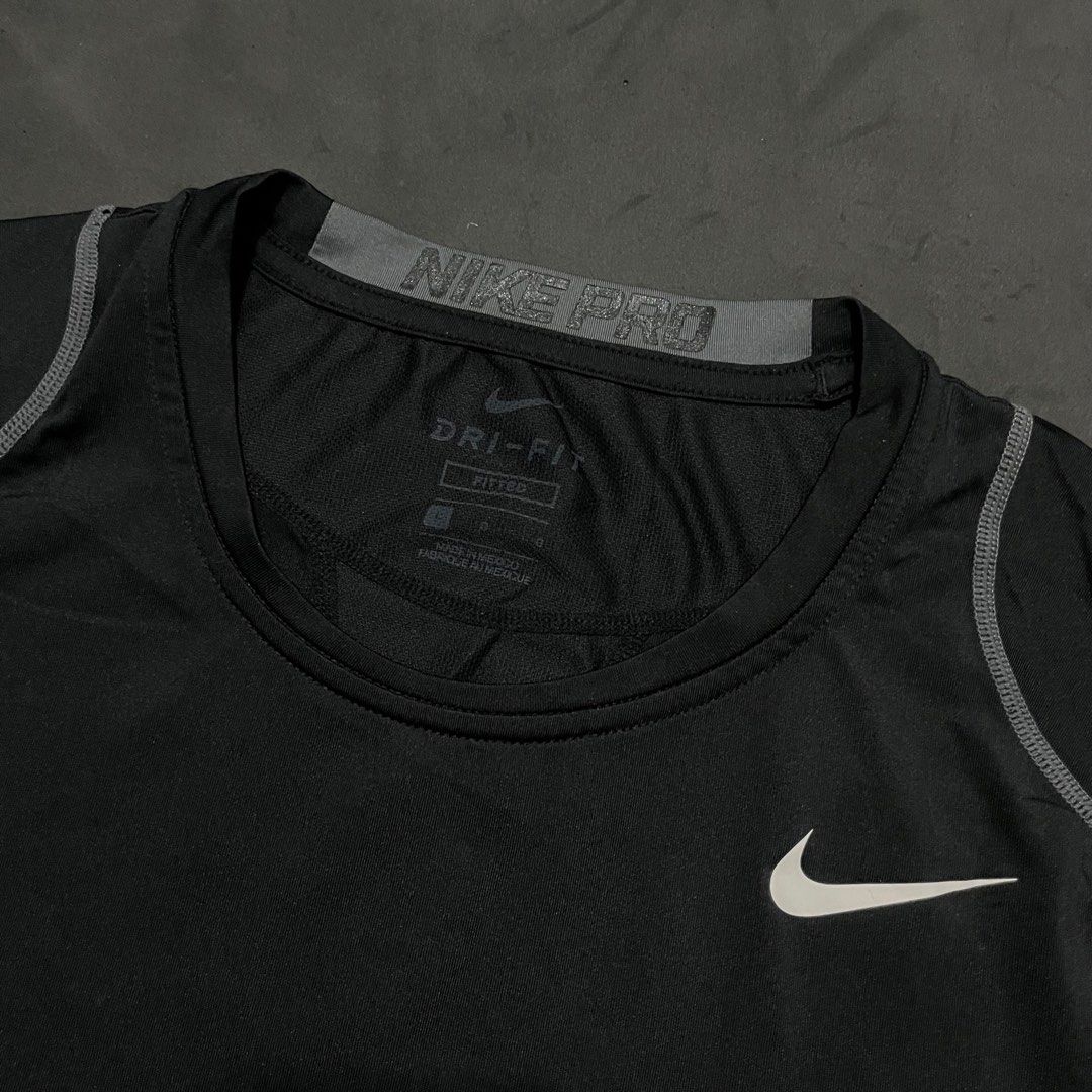 Nike Pro Combat Long Sleeve (Category: Activewear) located in Manila. Submitted by bloodripsx (Listing ID 1465929783, Image 3). Description: .