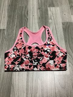 (Category: ) located in . Submitted by ljay.thriftedfinds (Listing ID 1465799011, Image 1). Description: .
