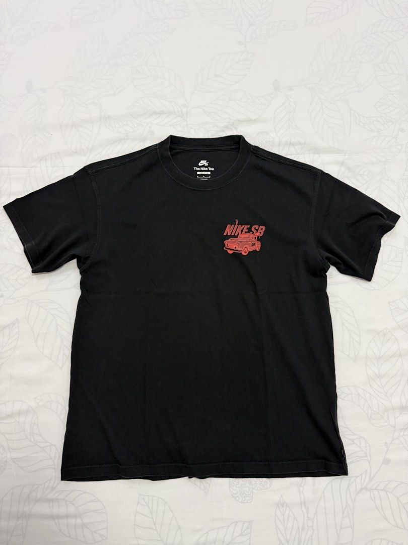 Nike SB M90 OC Tow Skate Tee (Category: Tshirts & Polo Shirts ) located in Taguig. Submitted by thesocialthrift (Listing ID 1465785385, Image 2). Description: For sale Nike SB M90 OC Tow Skate Tee ‎Medium on tag ‎21×27 No issue Excellent condition .