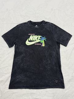 (Category: ) located in . Submitted by thesocialthrift (Listing ID 1465786320, Image 1). Description: .