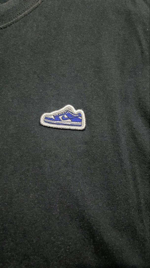 Nike Sportswear Max90 Patch T-Shirt (Category: Tshirts & Polo Shirts ) located in Porac. Submitted by macky.ron (Listing ID 1465797597, Image 2). Description: Length:29 Width: 21 Condition: Good Color rate: 8.5/10 Issue (s): none Complete Tags.