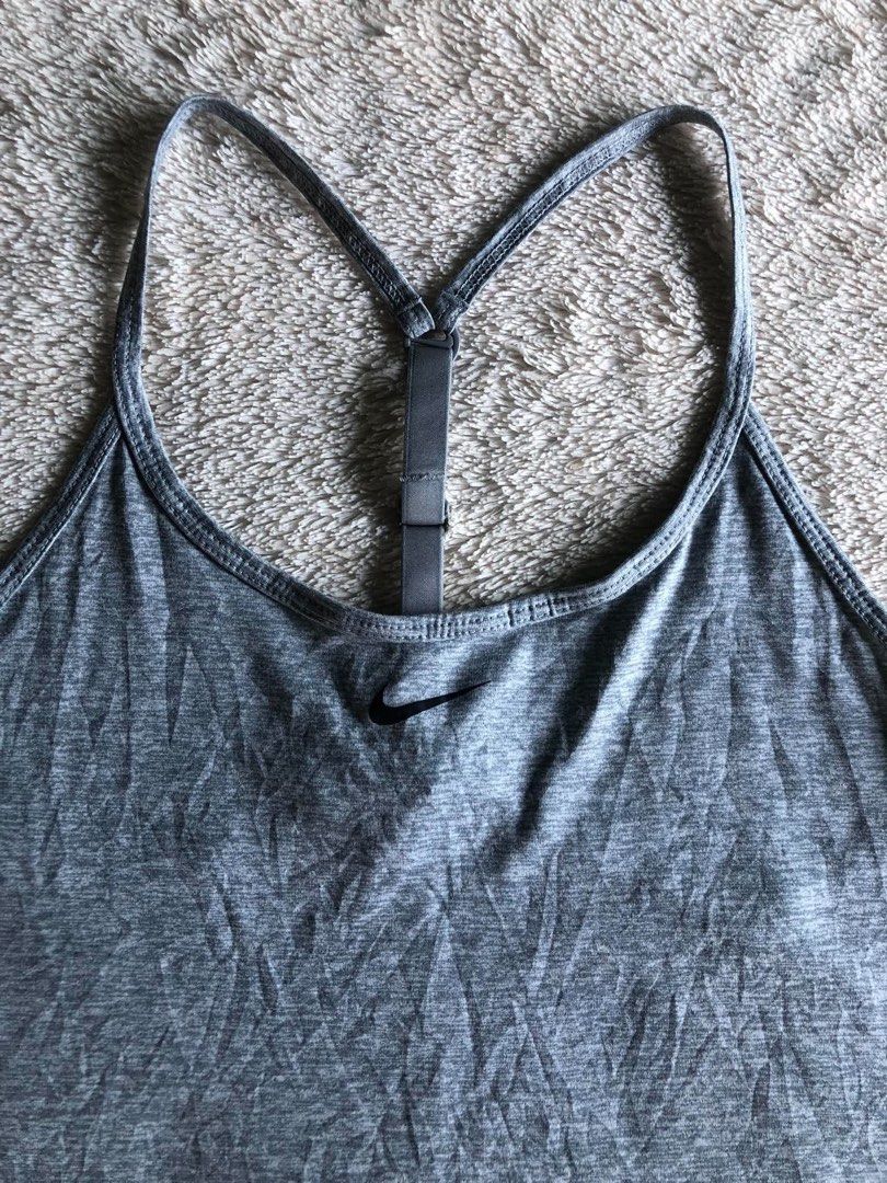 Nike Tank Top Size XS (Category: Activewear) located in Vigan. Submitted by chiyannav (Listing ID 1465794962, Image 2). Description: .