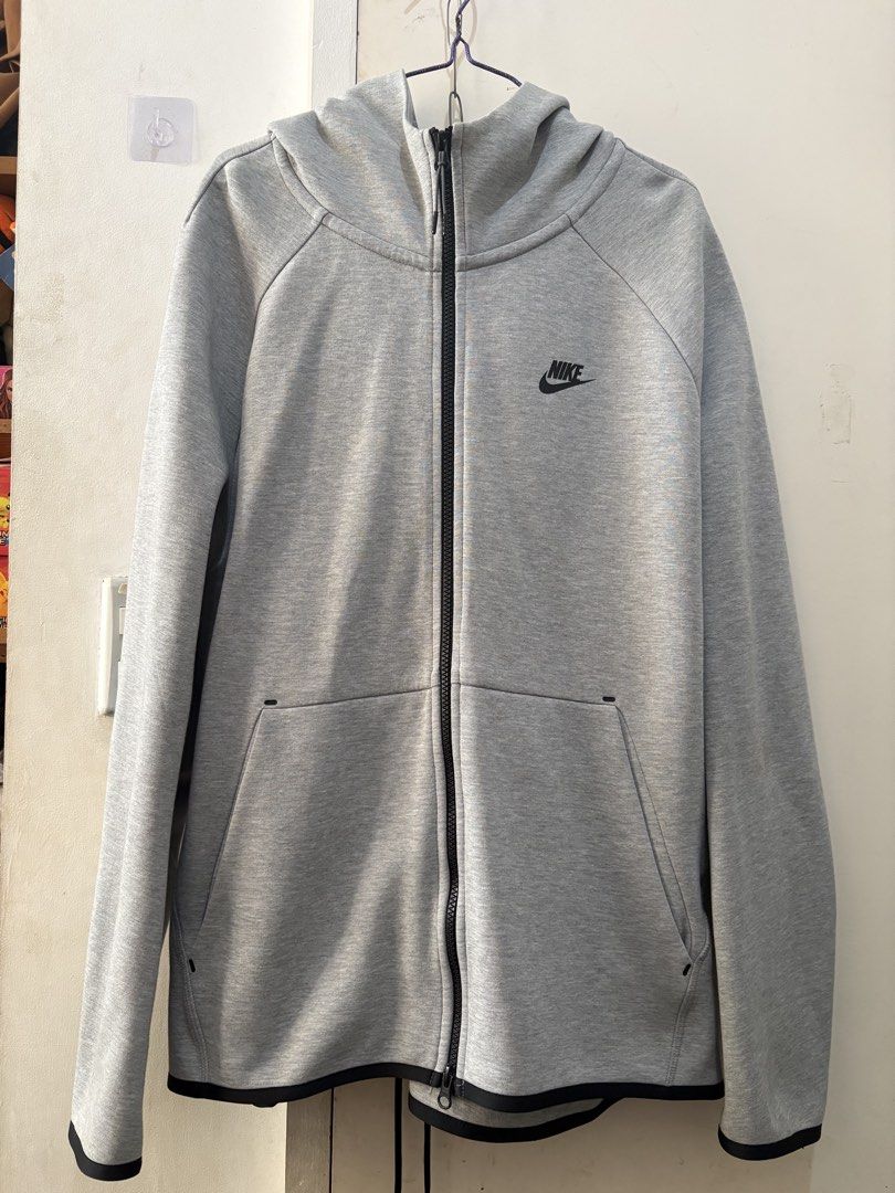 Nike Tech Fleece Full-Zip Hoodie Grey (Category: Hoodies) located in Manila. Submitted by dominicoab75406 (Listing ID 1465759804, Image 1). Description: Dm for more info.