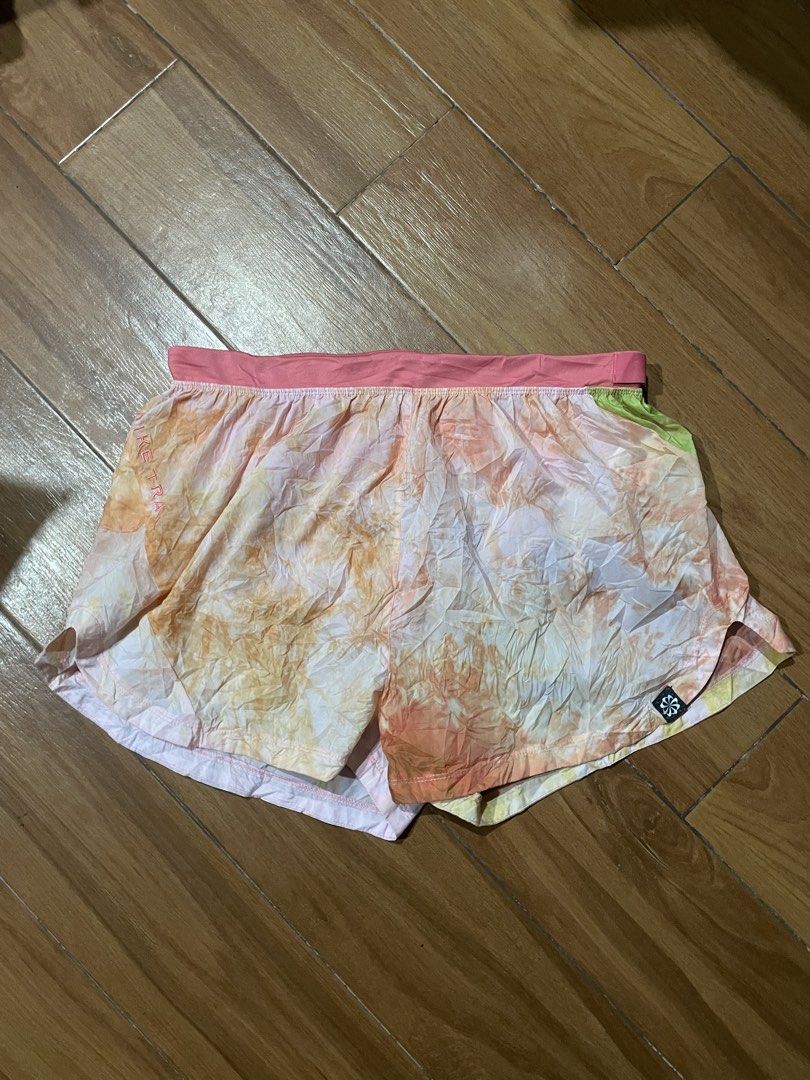 Nike trail (Category: Shorts) located in Legazpi City. Submitted by lootsi (Listing ID 1465911653, Image 1). Description: .