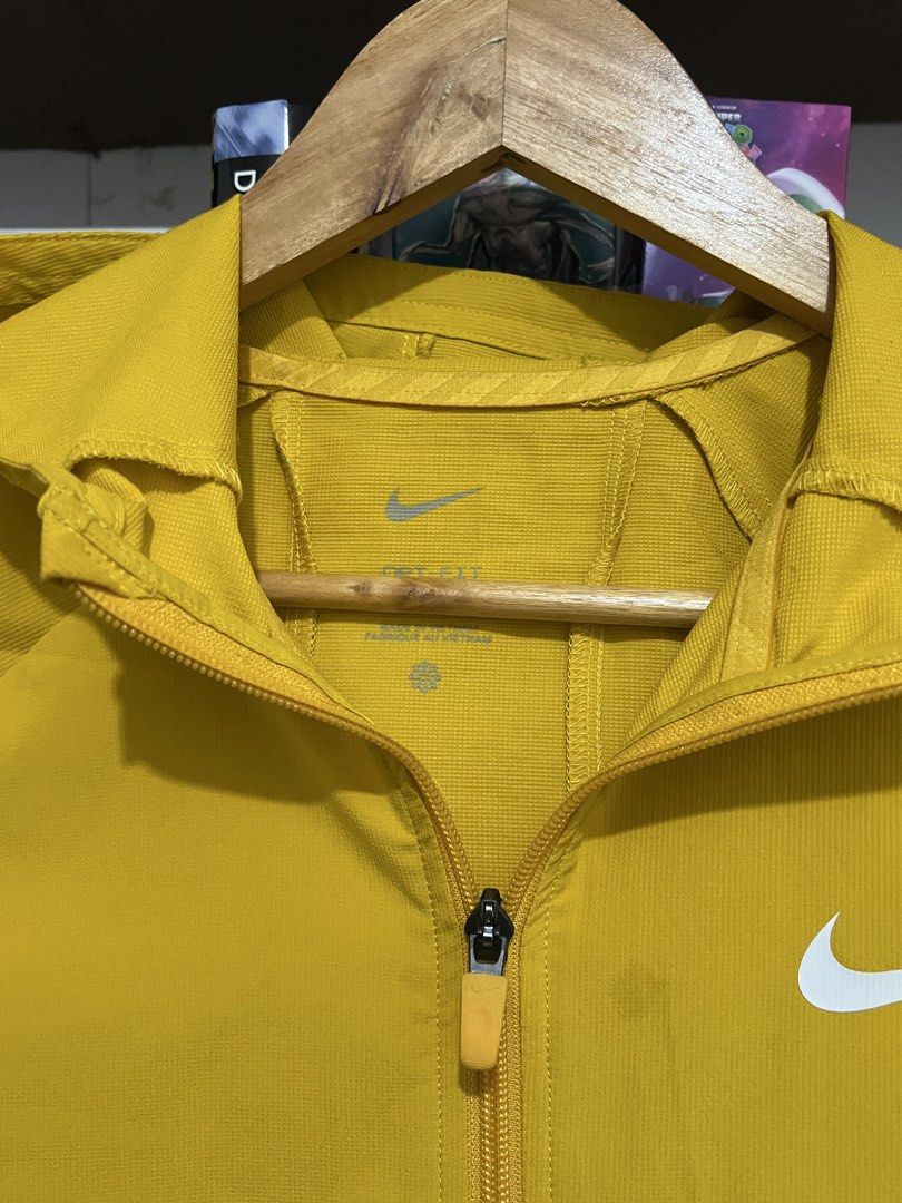 Nike Training jacket (Category: Coats, Jackets and Outerwear) located in Las Pinas. Submitted by jpicked (Listing ID 1465866408, Image 2). Description: Dri fit Woven jacket.