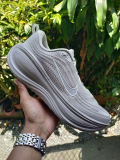 (Category: ) located in . Submitted by shoesyourbrand (Listing ID 1465796406, Image 1). Description: .