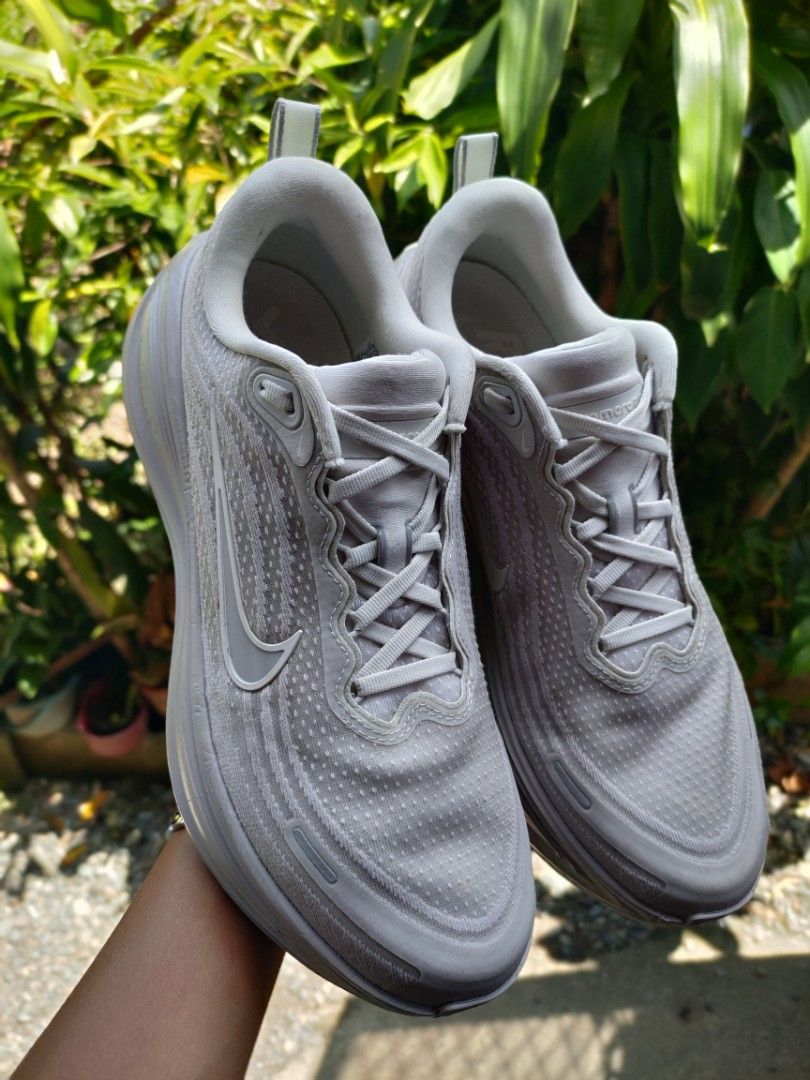 Nike Vomero Plus (Category: Sneakers) located in Malasiqui. Submitted by shoesyourbrand (Listing ID 1465796406, Image 3). Description: FOR SALE USED RUNNING SHOES‼️ 𝗡𝗶𝗸𝗲-𝗔𝗶𝗿 𝗭𝗼𝗼𝗺 𝗩𝗼𝗺𝗲𝗿𝗼 𝗣𝗹𝘂𝘀 '𝗟𝗶𝗴𝗵𝘁 𝗕𝗼𝗻𝗲'(AUTHENTIC/ORIGINAL) SIZE: US 10.5 MENS | EUR 44.5 | 28.5CM EXCELLENT CONDITION | GOOD AS NEW PRICE: ₱𝟰,𝟰𝟵𝟵 FREE SHIPPING 🚛 PAYMENT FIRST BASIS MODE OF PAYMENT: GCASH, BANK TRANSFER COURIER SERVICE: J&T EXPRESS |