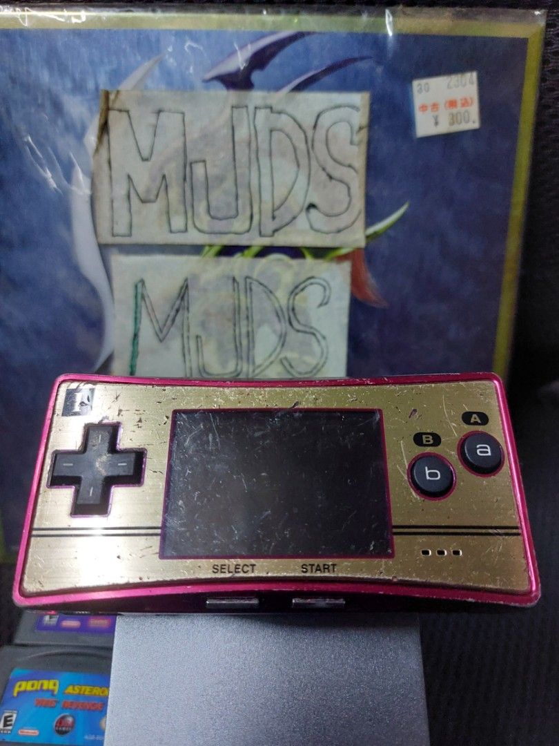 Nintendo Game Boy Micro Happy Mario 20th Anniversary (Category: Nintendo) located in Quezon City. Submitted by kushala140 (Listing ID 1465762136, Image 3). Description: GameBoy Micro Happy Mario 20th Anniversary Tested and Working As Is nalang sya Offer nalang po Good All Buttons except sa volume down ayaw Good LCD may burn na di naman halata Good Sound Good Battery naka modified Good Game Slot Untested sa charger wala naku charger nito With 2 ga