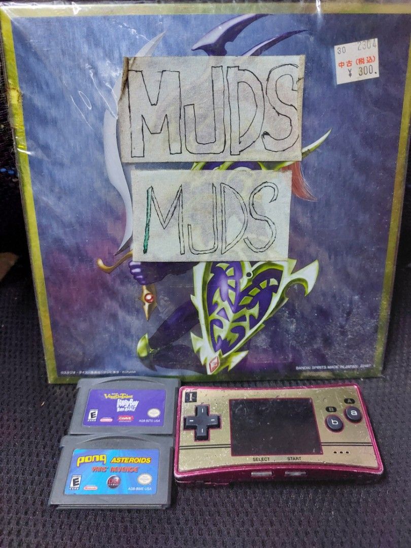 Nintendo Game Boy Micro Happy Mario 20th Anniversary (Category: Nintendo) located in Quezon City. Submitted by kushala140 (Listing ID 1465762136, Image 1). Description: GameBoy Micro Happy Mario 20th Anniversary Tested and Working As Is nalang sya Offer nalang po Good All Buttons except sa volume down ayaw Good LCD may burn na di naman halata Good Sound Good Battery naka modified Good Game Slot Untested sa charger wala naku charger nito With 2 ga