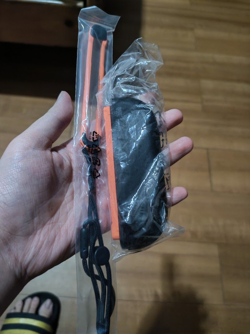 Nintendo Switch 2 Joycon (Category: Controllers) located in Paranaque City. Submitted by 3098903 (Listing ID 1459362131, Image 2). Description: Nintendo Switch 2 Right Joycon MOP: GCash or Maribank MOD: LBC, Lalamove, J&T RFS: Extra joycon and need cash ASAP Can nego price. .