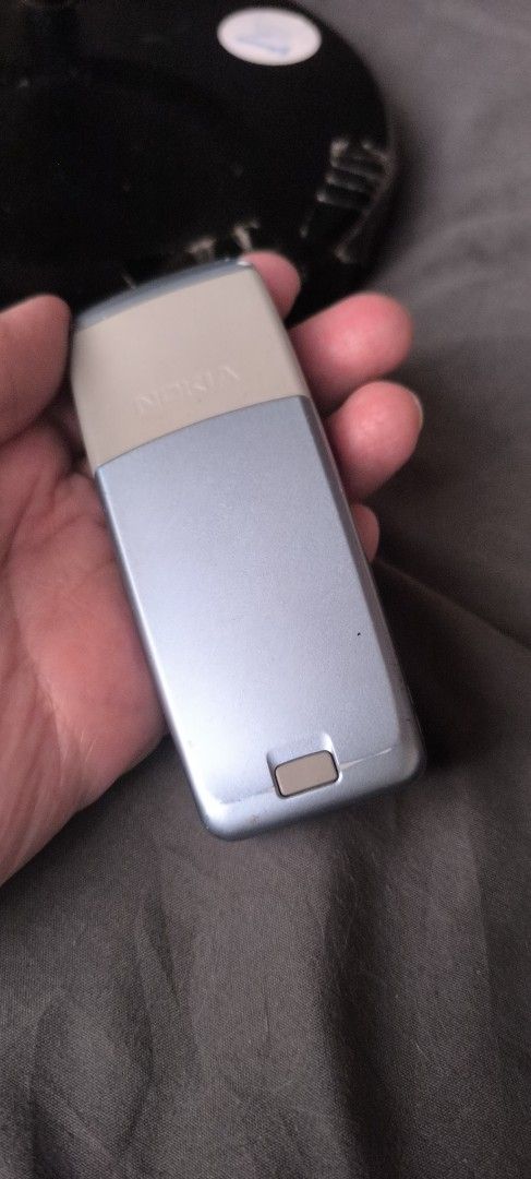 Nokia 2310 for parts (Category: Early Generation Mobile Phones) located in Quezon City. Submitted by foreign.oy (Listing ID 1465836549, Image 2). Description: nokia 2310 from suncellular unit only no battery for parts250.