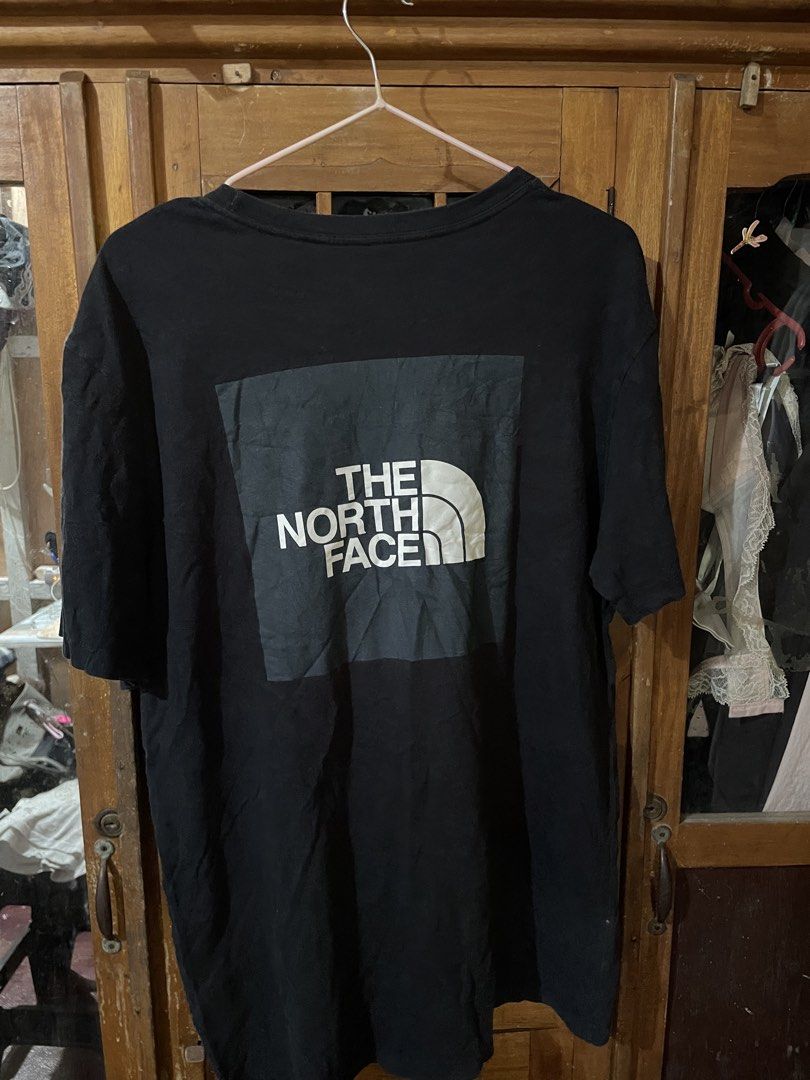 NorthFace (Category: Tshirts & Polo Shirts ) located in New Bataan. Submitted by rebisa.404 (Listing ID 1465811037, Image 2). Description: NorthFace M on tag 21 width 29 length Need wash No issue.