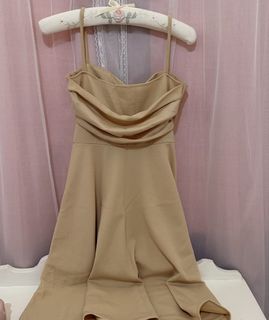 (Category: ) located in . Submitted by softly.preloved (Listing ID 1465762105, Image 1). Description: .