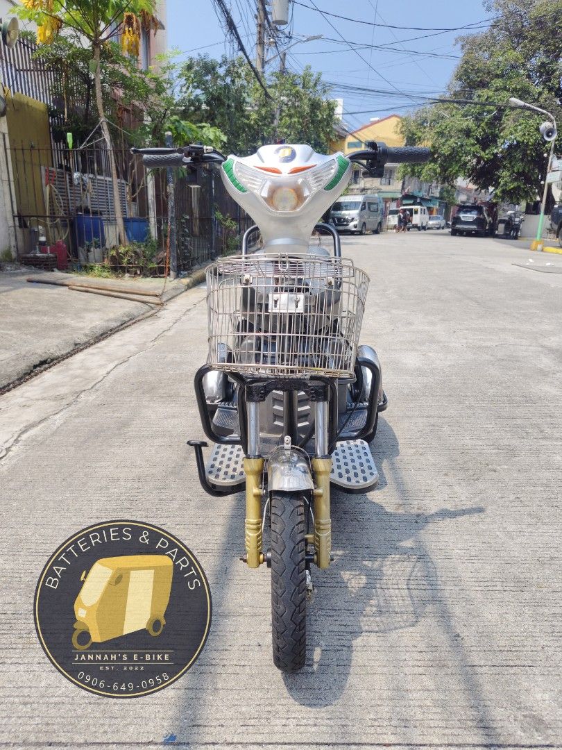 Nwow Small Erv (Silver) (Category: Motorbikes for Sale) located in Manila. Submitted by jonhidalgo777 (Listing ID 1465824063, Image 3). Description: FOR SALE!!! NWOW Small Erv (Silver) ✅Complete Papers ✅Cash Purchased w/Receipt ✅48v25ah Good Battery (Tianneng Brand) ✅Upgraded Controller OBITE 500watts 💪🏾 ✅Brand New Charger ✅Brand New Throttle (Pair) ✅Brand New Tail Light (Left&Right) ✅Brand New LED Headlight ✅Brand New Panel ✅Brand New Front Dr