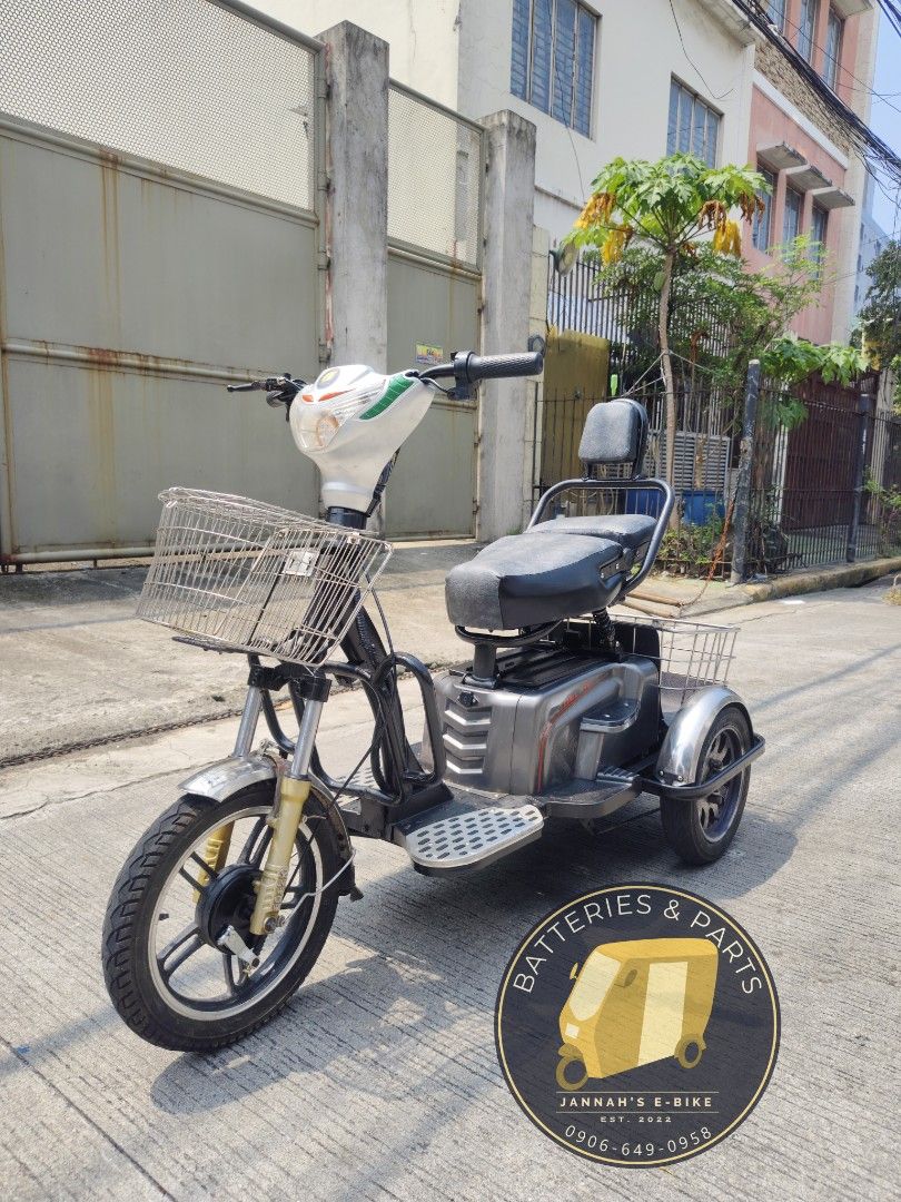 Nwow Small Erv (Silver) (Category: Motorbikes for Sale) located in Manila. Submitted by jonhidalgo777 (Listing ID 1465824063, Image 1). Description: FOR SALE!!! NWOW Small Erv (Silver) ✅Complete Papers ✅Cash Purchased w/Receipt ✅48v25ah Good Battery (Tianneng Brand) ✅Upgraded Controller OBITE 500watts 💪🏾 ✅Brand New Charger ✅Brand New Throttle (Pair) ✅Brand New Tail Light (Left&Right) ✅Brand New LED Headlight ✅Brand New Panel ✅Brand New Front Dr